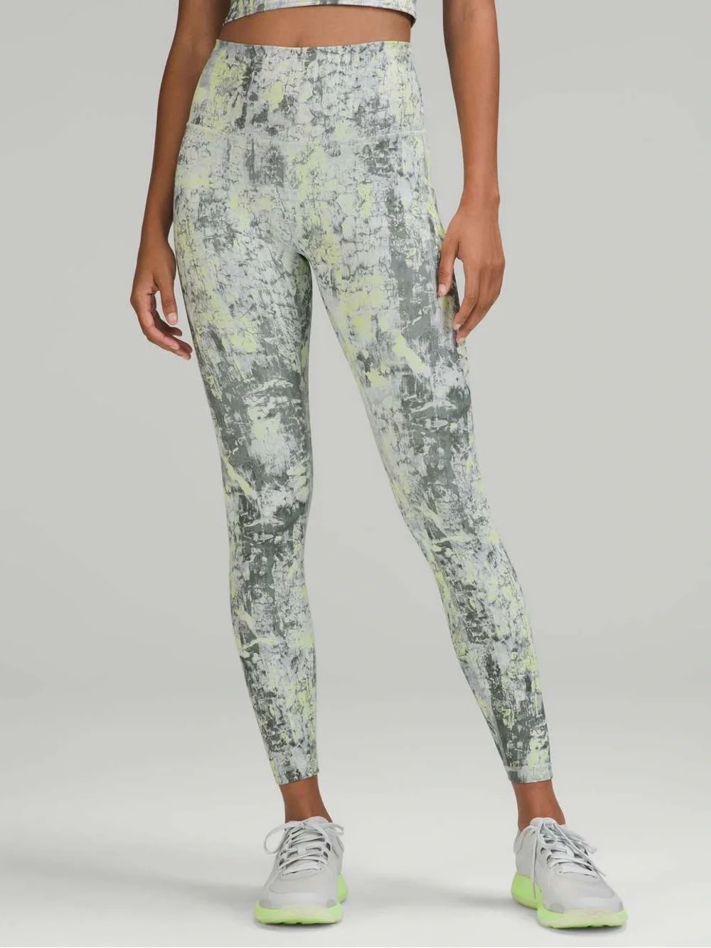 Lululemon Wunder Train High-Rise Tight with Pockets 25